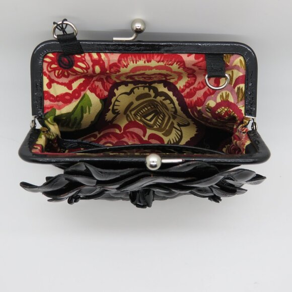 Women Wristlet Brighton Black Patent Leather Wallet Bag Coin Purse Kisslock - Picture 4 of 12